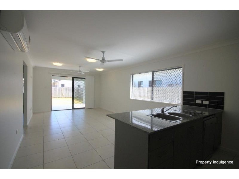 16 Sunhaven Boulevard, Burdell QLD 4818