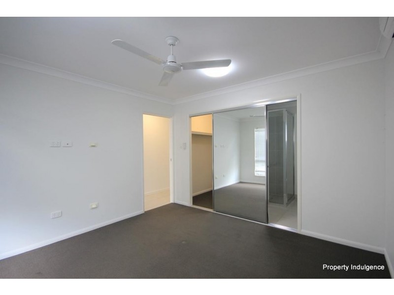 16 Sunhaven Boulevard, Burdell QLD 4818