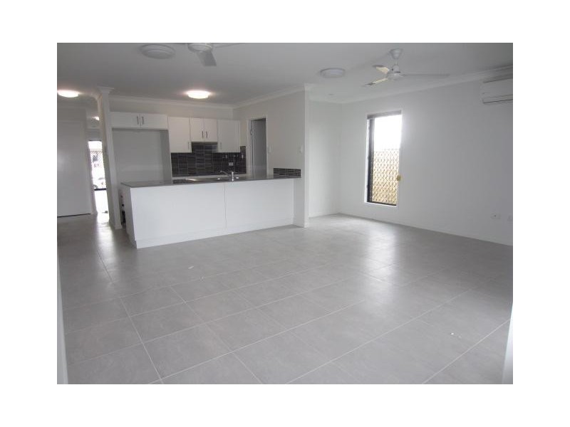 7 Dahlia Street, Burdell QLD 4818