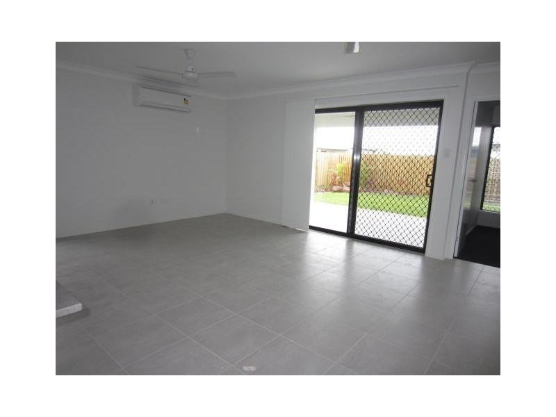 7 Dahlia Street, Burdell QLD 4818