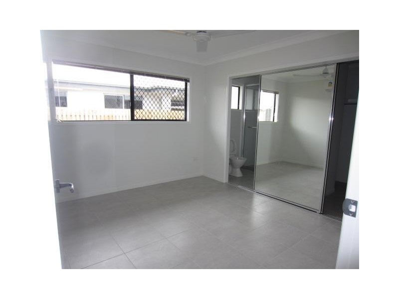 7 Dahlia Street, Burdell QLD 4818