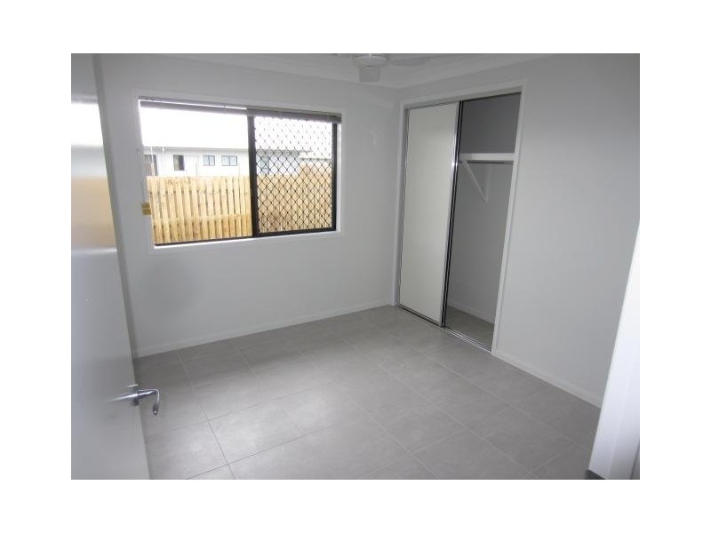 7 Dahlia Street, Burdell QLD 4818