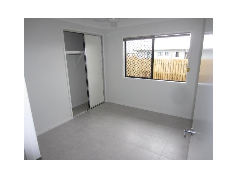 7 Dahlia Street, Burdell QLD 4818