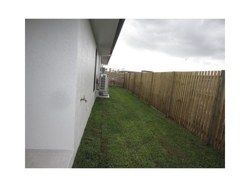 7 Dahlia Street, Burdell QLD 4818