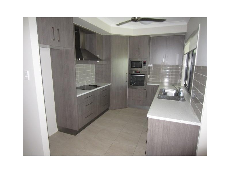 7  Apollonia Street, Burdell QLD 4818