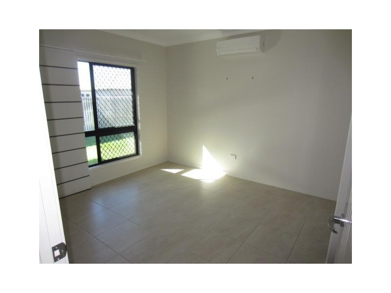 7  Apollonia Street, Burdell QLD 4818