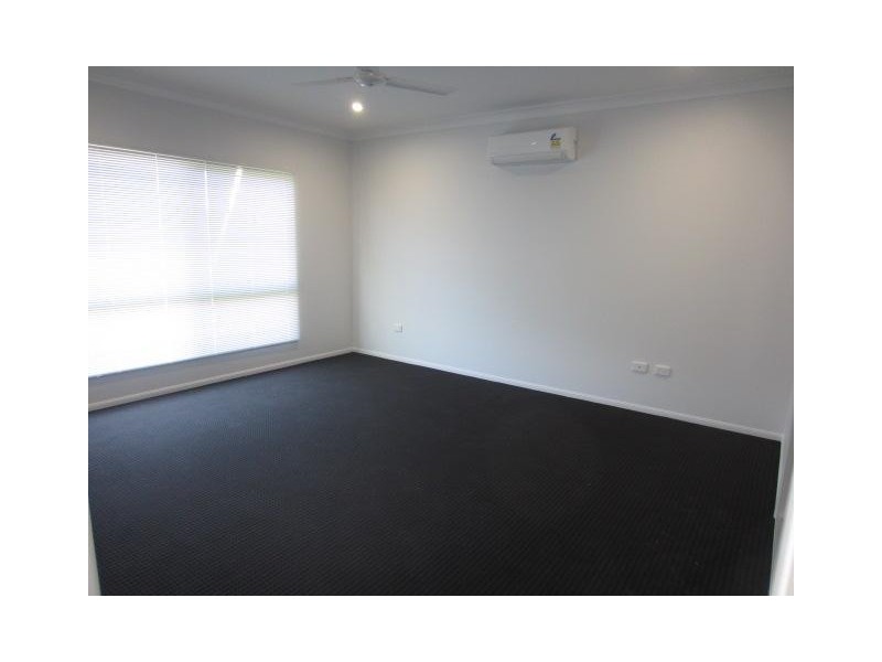 7  Ellendale Street, Mount Low QLD 4818