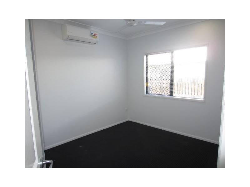 7  Ellendale Street, Mount Low QLD 4818