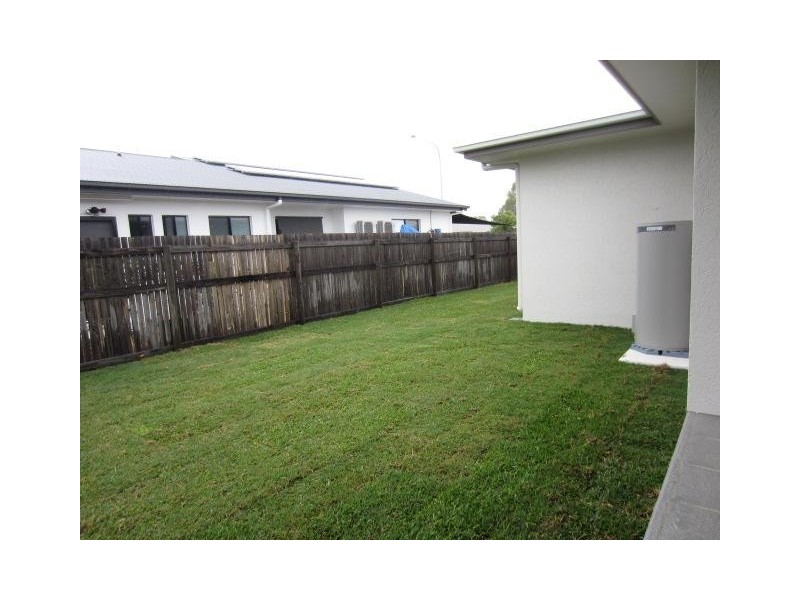 7  Ellendale Street, Mount Low QLD 4818