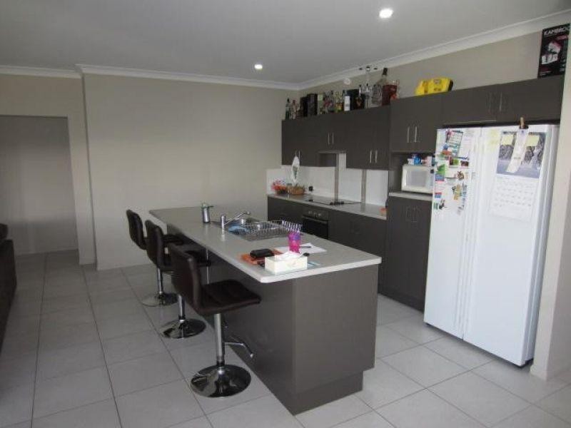 14 Oculina Street, Burdell QLD 4818