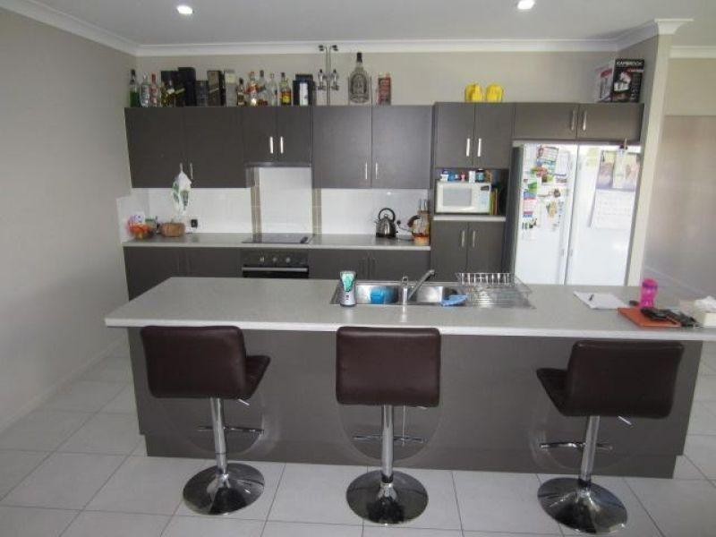 14 Oculina Street, Burdell QLD 4818