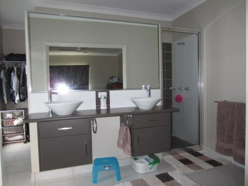 14 Oculina Street, Burdell QLD 4818