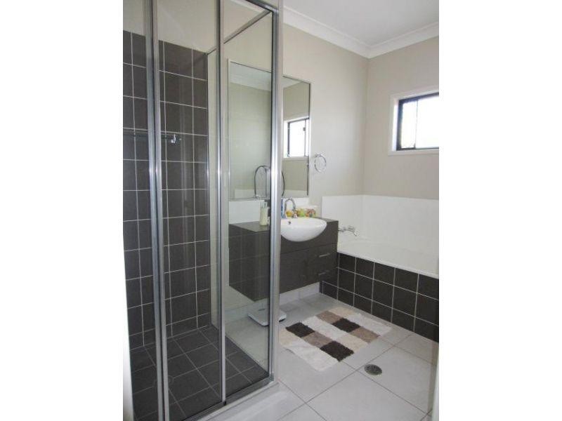 14 Oculina Street, Burdell QLD 4818