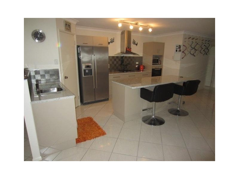 5 Osterlund Place, Burdell QLD 4818