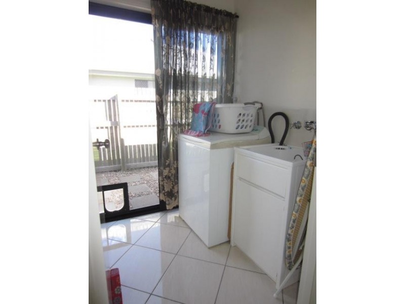 5 Osterlund Place, Burdell QLD 4818