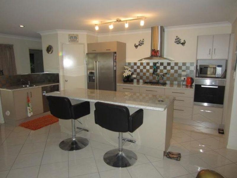 5 Osterlund Place, Burdell QLD 4818