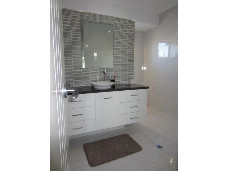 101 Daydream Circuit, Burdell QLD 4818