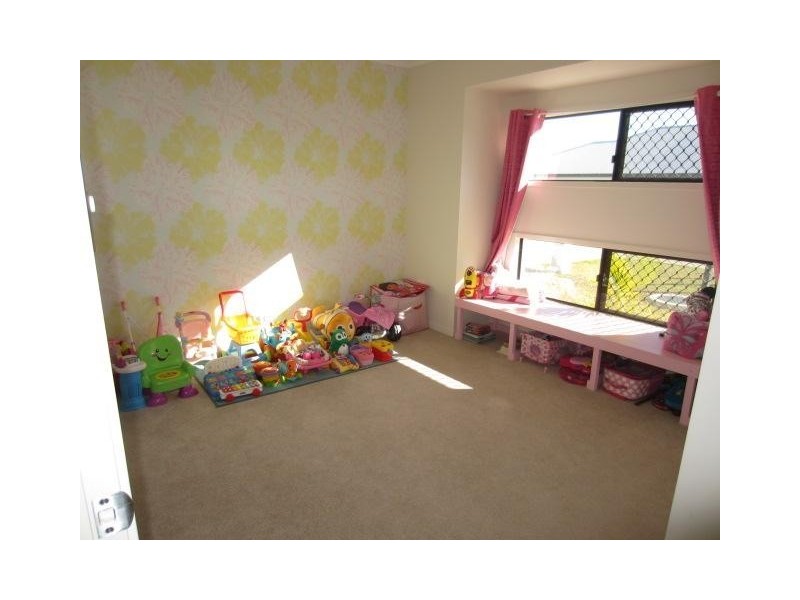 101 Daydream Circuit, Burdell QLD 4818