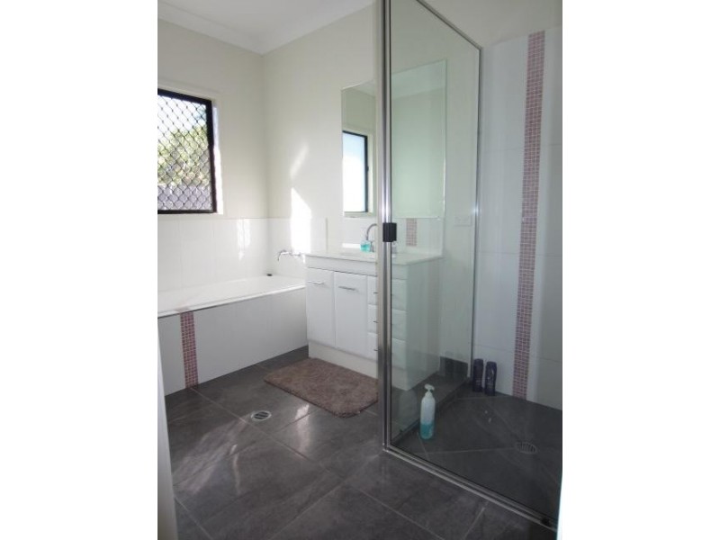 101 Daydream Circuit, Burdell QLD 4818