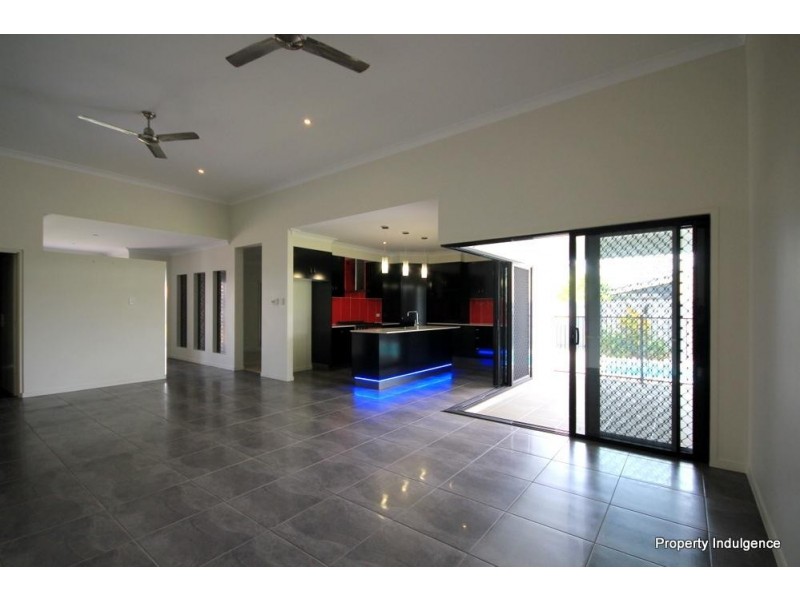 101 Daydream Circuit, Burdell QLD 4818