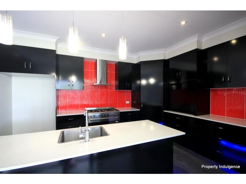 101 Daydream Circuit, Burdell QLD 4818