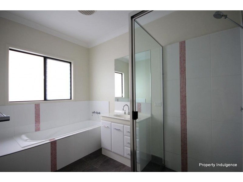 101 Daydream Circuit, Burdell QLD 4818