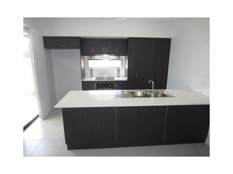 30 Dahlia Street, Burdell QLD 4818