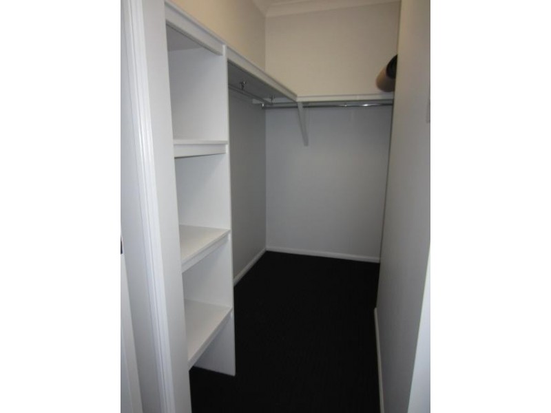 30 Dahlia Street, Burdell QLD 4818