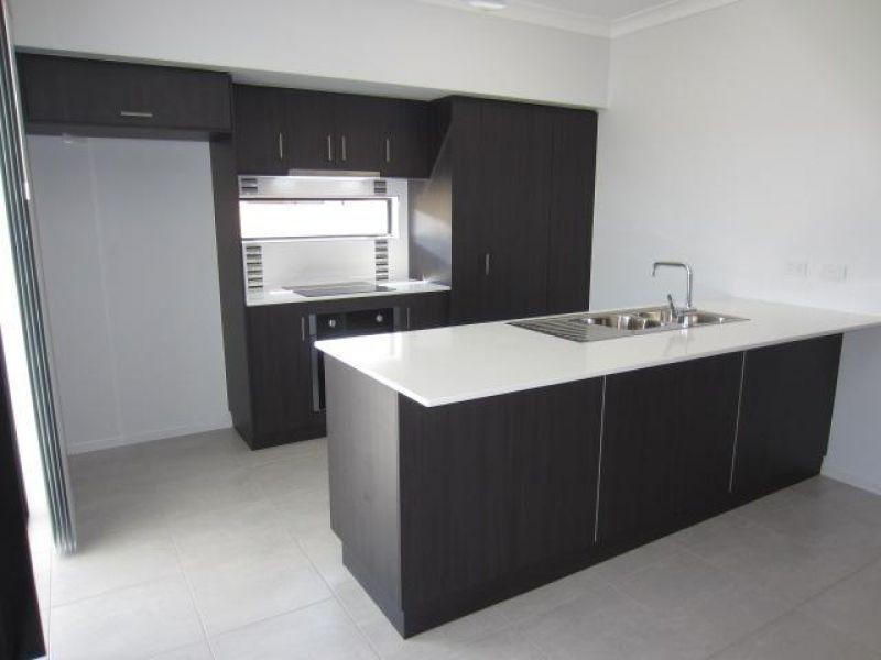 30 Dahlia Street, Burdell QLD 4818