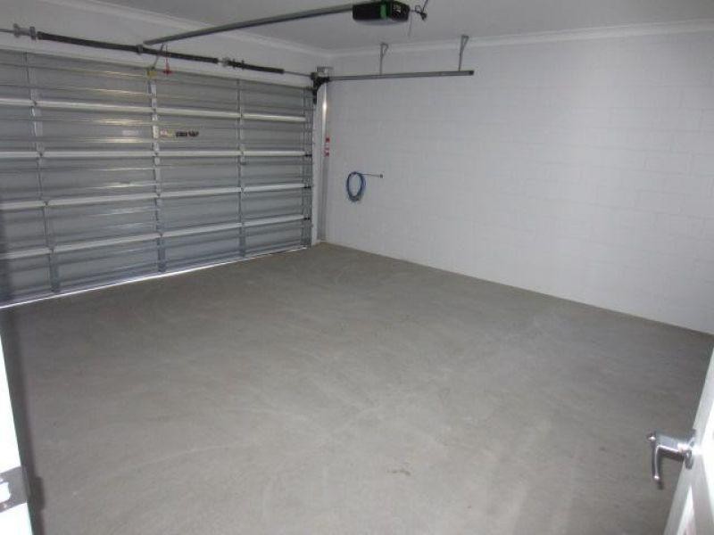 30 Dahlia Street, Burdell QLD 4818