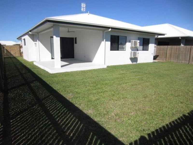 30 Dahlia Street, Burdell QLD 4818