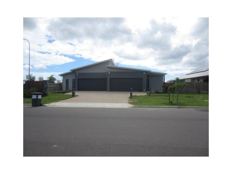 2/89 Sanctum Boulevard, Mount Low QLD 4818