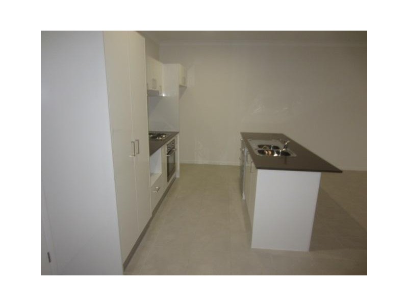 2/89 Sanctum Boulevard, Mount Low QLD 4818