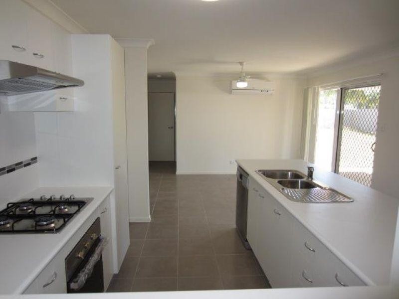 7 Beach Court, Balgal Beach QLD 4816