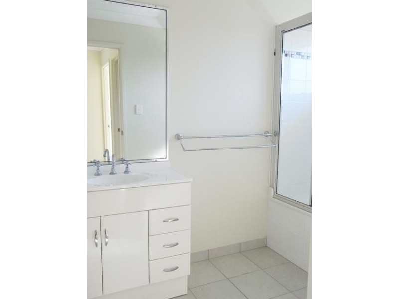 4a Panama Court, Burdell QLD 4818