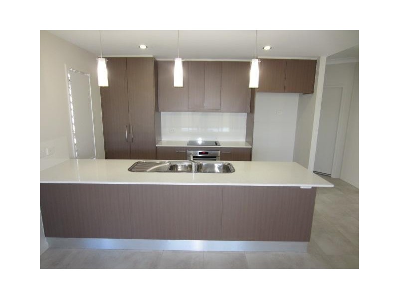 16 Dahlia Street, Burdell QLD 4818