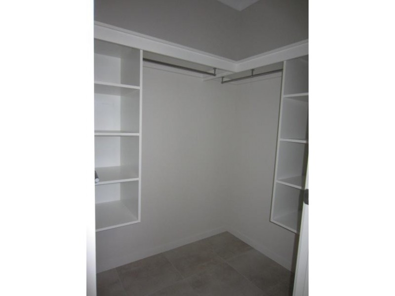 16 Dahlia Street, Burdell QLD 4818