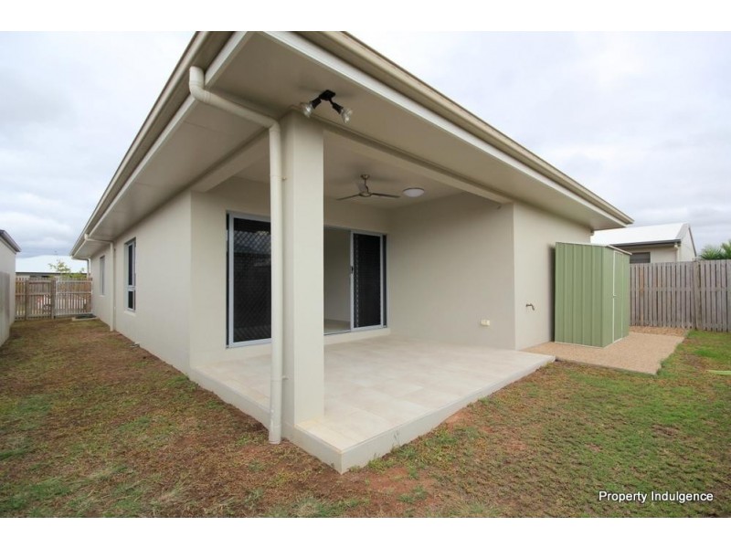 16 Dahlia Street, Burdell QLD 4818