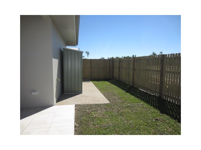 16 Dahlia Street, Burdell QLD 4818