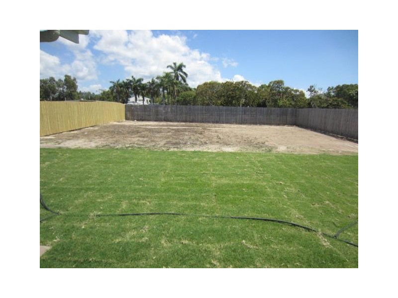 6 Beach Court, Balgal Beach QLD 4816