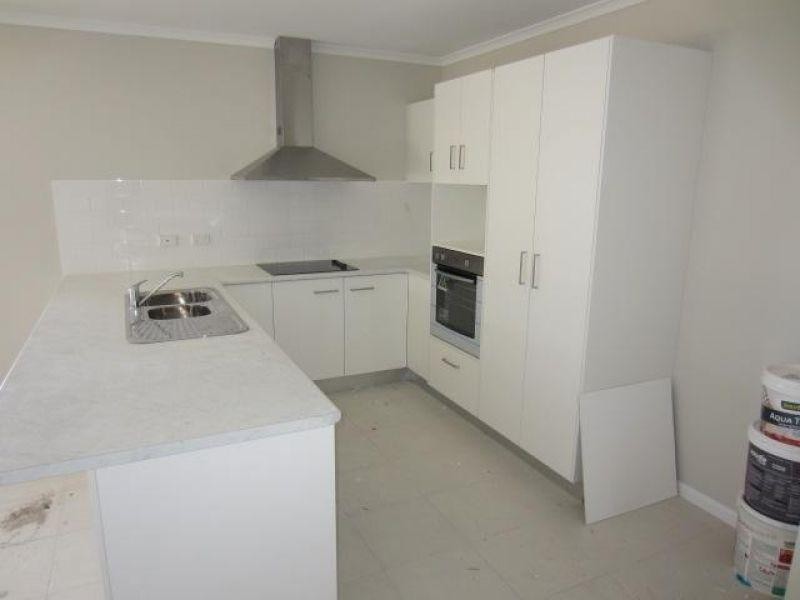 6 Beach Court, Balgal Beach QLD 4816