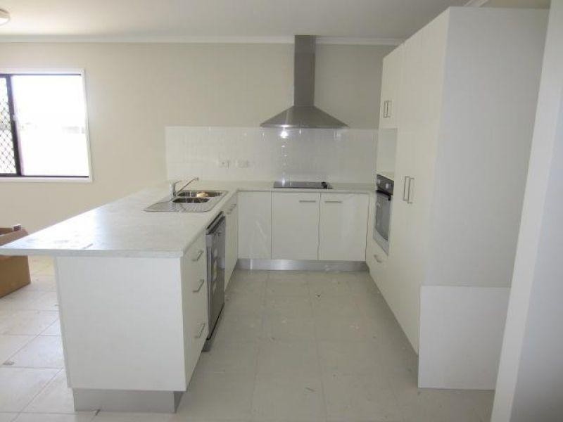 6 Beach Court, Balgal Beach QLD 4816