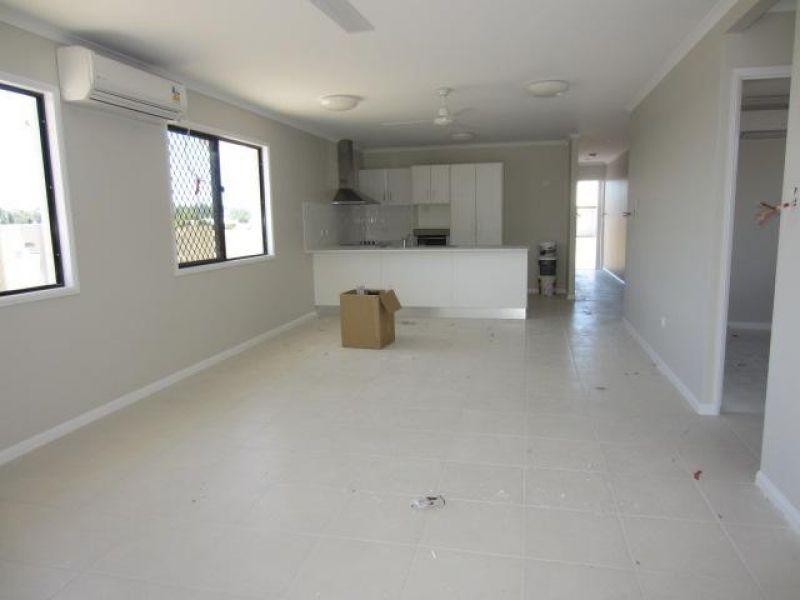 6 Beach Court, Balgal Beach QLD 4816