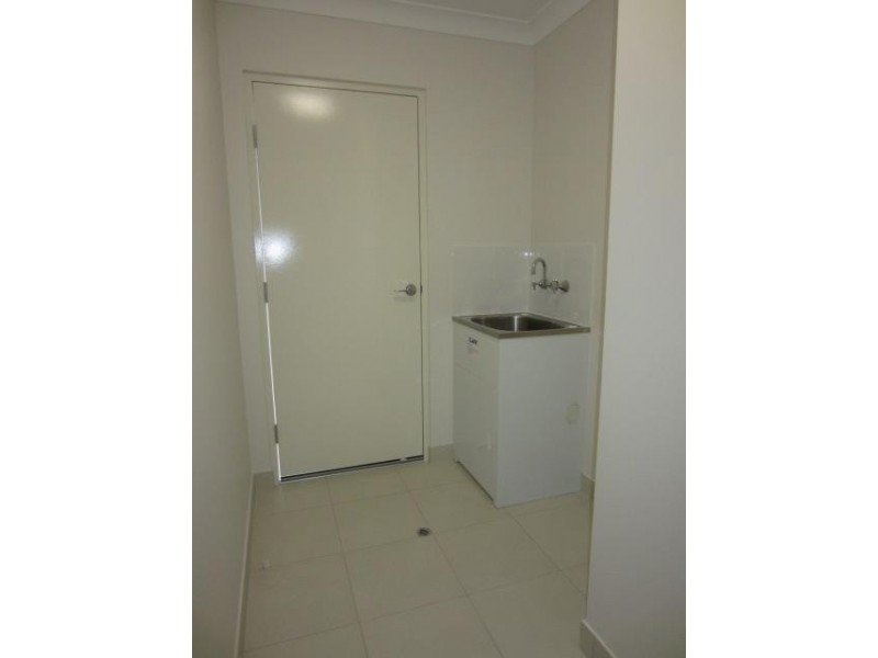 22 Iona Avenue, Burdell QLD 4818