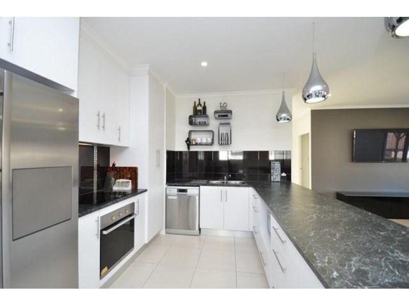 68 Daydream Circuit, Burdell QLD 4818