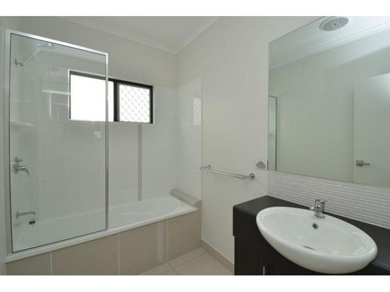 68 Daydream Circuit, Burdell QLD 4818