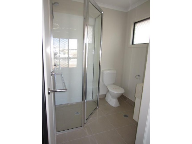 25 Smugglers Cove, Mount Low QLD 4818