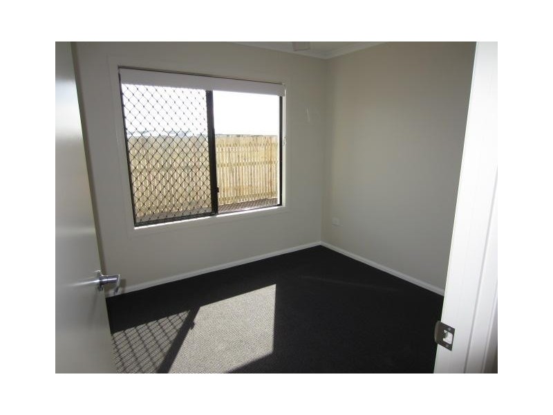 25 Smugglers Cove, Mount Low QLD 4818