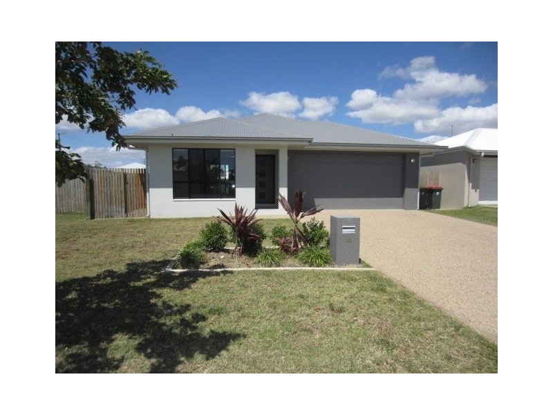 25 Smugglers Cove, Mount Low QLD 4818