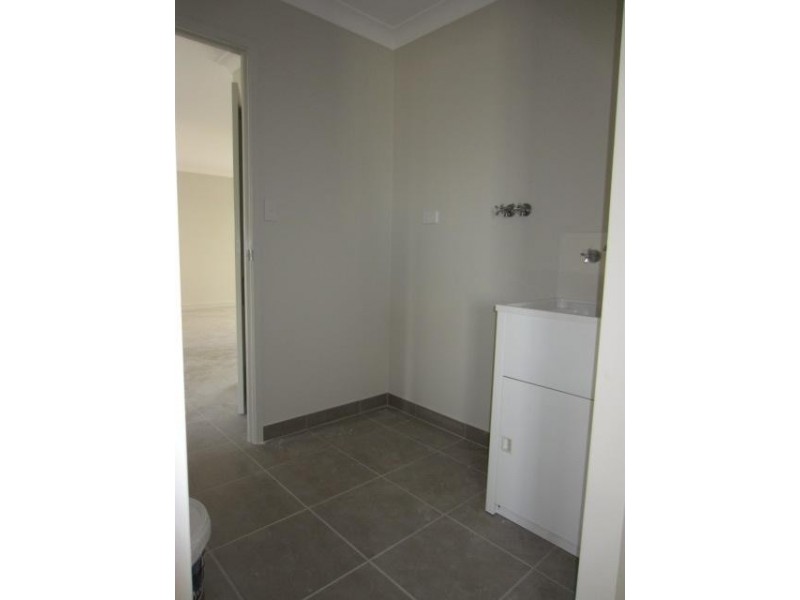 2 Esperance Drive, Mount Low QLD 4818